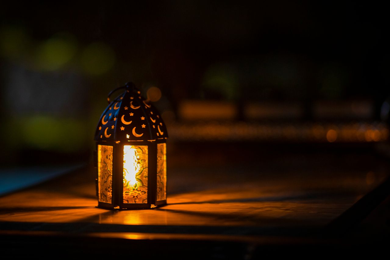 Photo of Ramadan light on a table